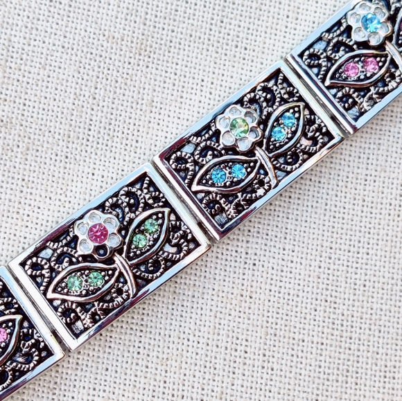 Vintage Jewelry - 🌺 Vintage floral rhinestone bracelet